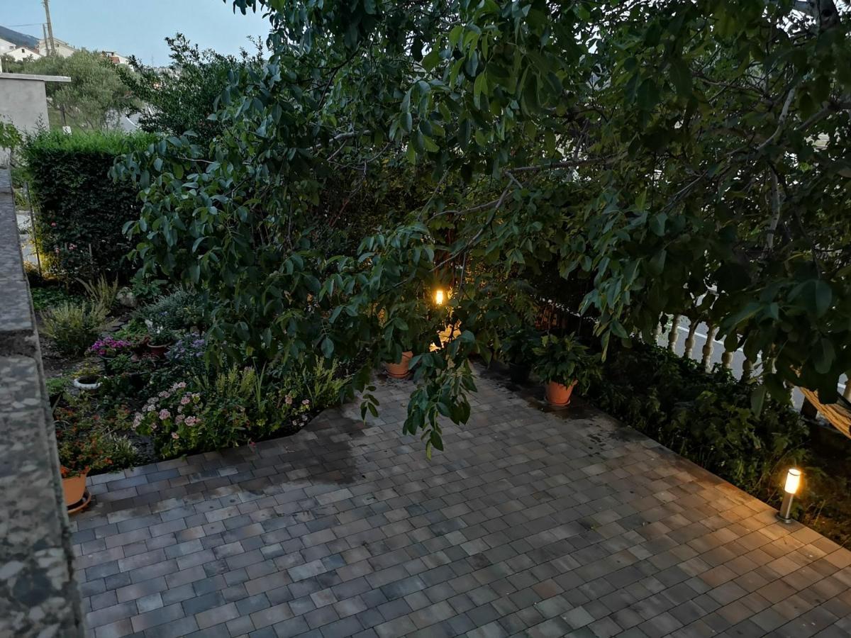Apartmani Olivera 2 Supetarska Draga Oda fotoğraf